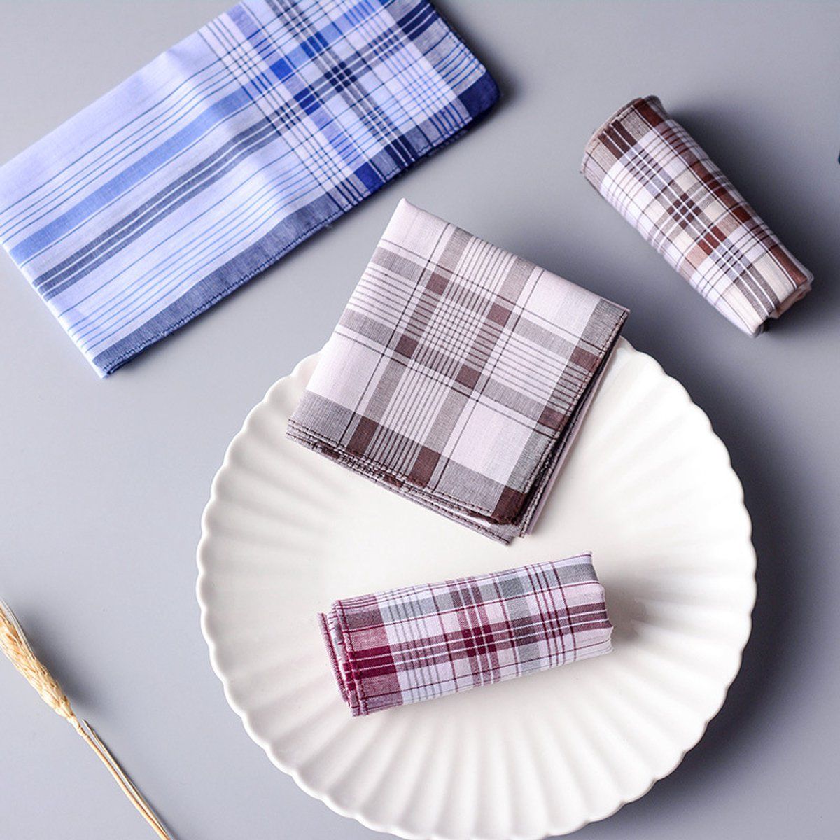 10 Pack Men's Cotton Handkerchiefs, Soft Breathable Reusable Pocket Squares, 38 x 38 cm White Cloths for Daily Use