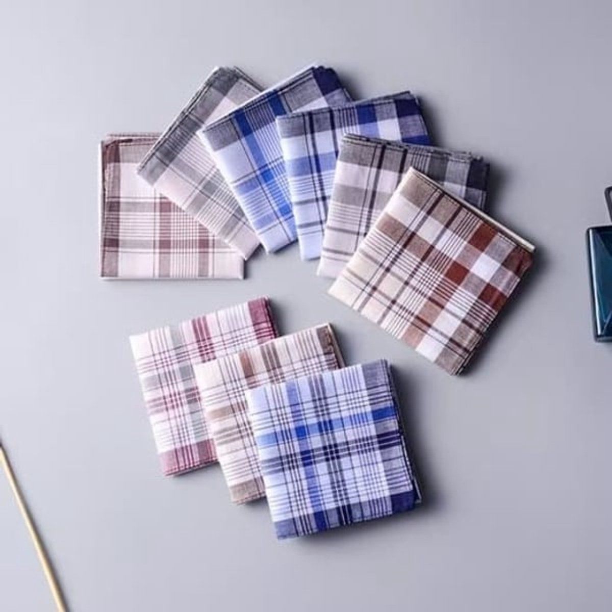 10 Pack Men's Cotton Handkerchiefs, Soft Breathable Reusable Pocket Squares, 38 x 38 cm White Cloths for Daily Use