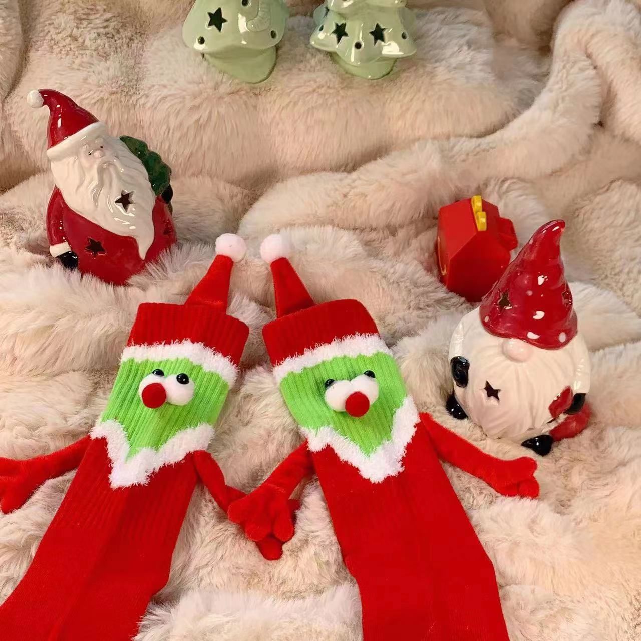 4 pack Family Matching Christmas Socks Funny Xmas Magnetic Mid-Tube Socks Christmas Novelty Socks for Parent-child