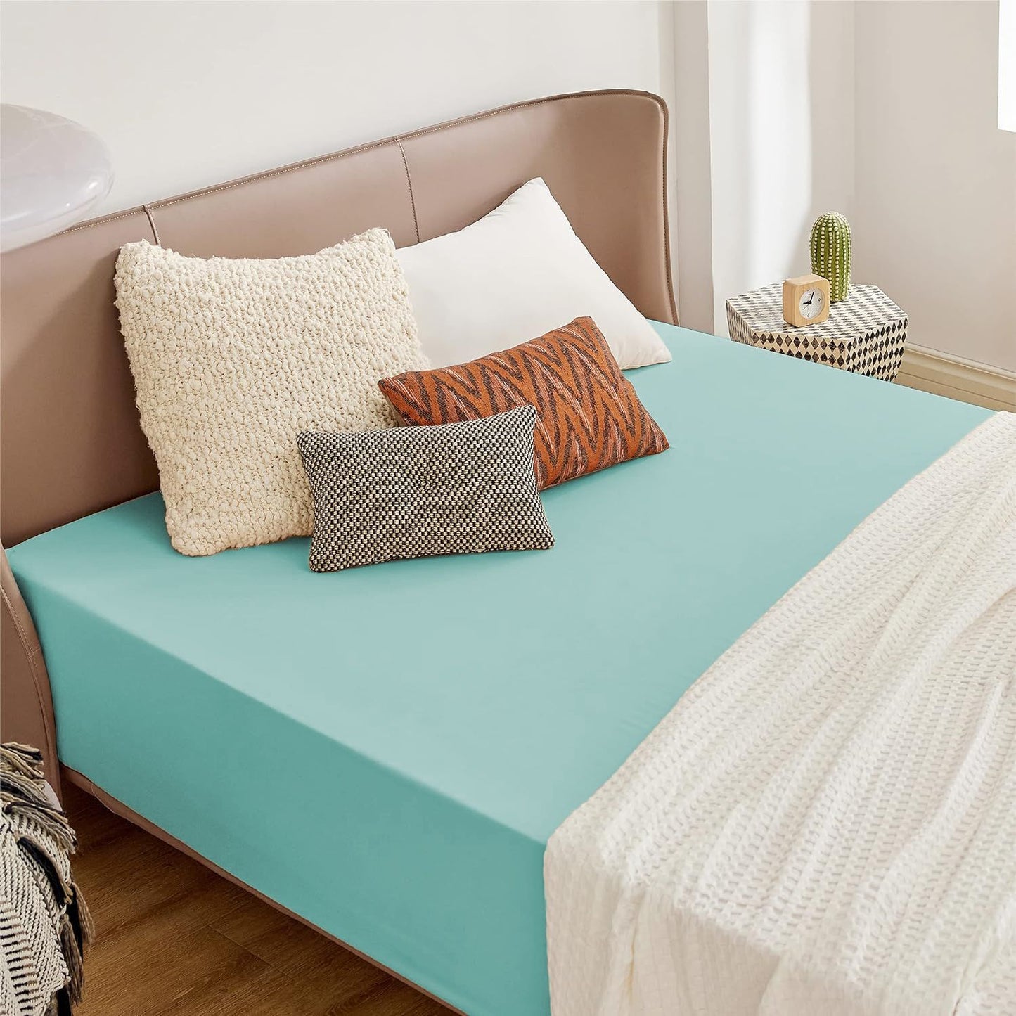 2000TC Hotel Quality Fitted Sheets - 2 Piece Fitted Sheets  -Breathable Bedding - Wrinkle, Fade, Stain Resistant- 16inch/40cm Deep Pocket Fitted Bed Sheets-Wrinkle and Fade Resistant,(Ice blue,King)