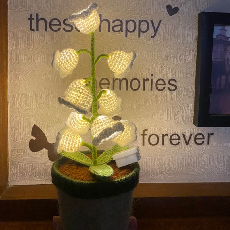 Green Crochet Single Lily of the Valley Night Light - Handmade Cotton Yarn LED Potted Flower White Lamp, 3 Brightness Adjustment, Battery Operated Desk Decor & Creative Christmas Gift